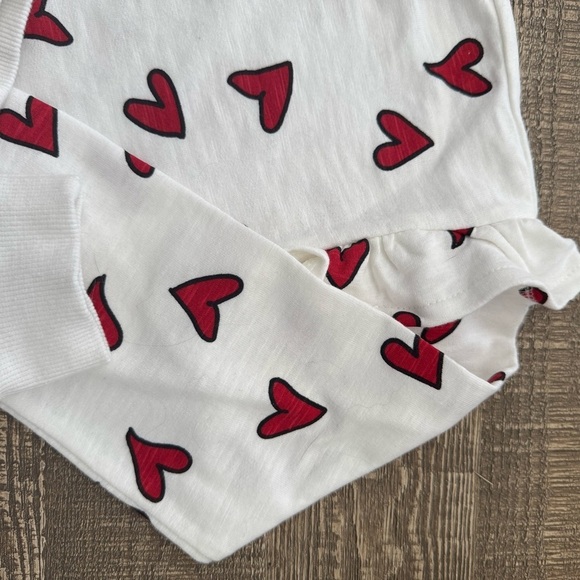 Jessica Simpson heart Valentine’s jogger set 5-6 - Picture 6 of 7